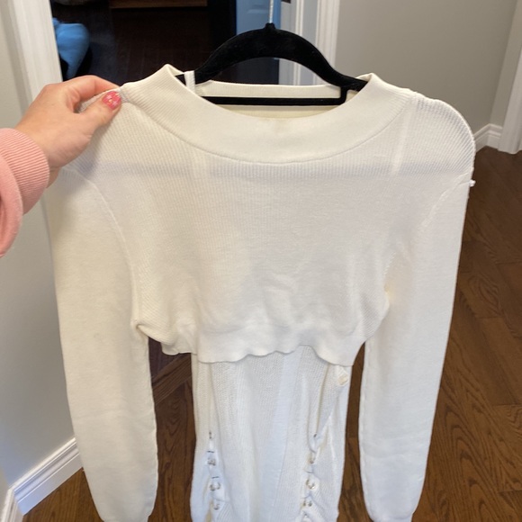 Mock neck Crop Two Piece - Picture 5 of 5